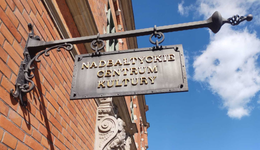 zdjęcie wejścia do NCK Gdańsk