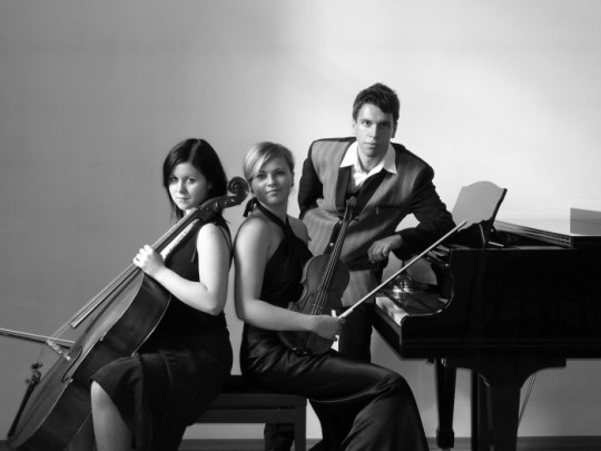 Caluroso Piano Trio